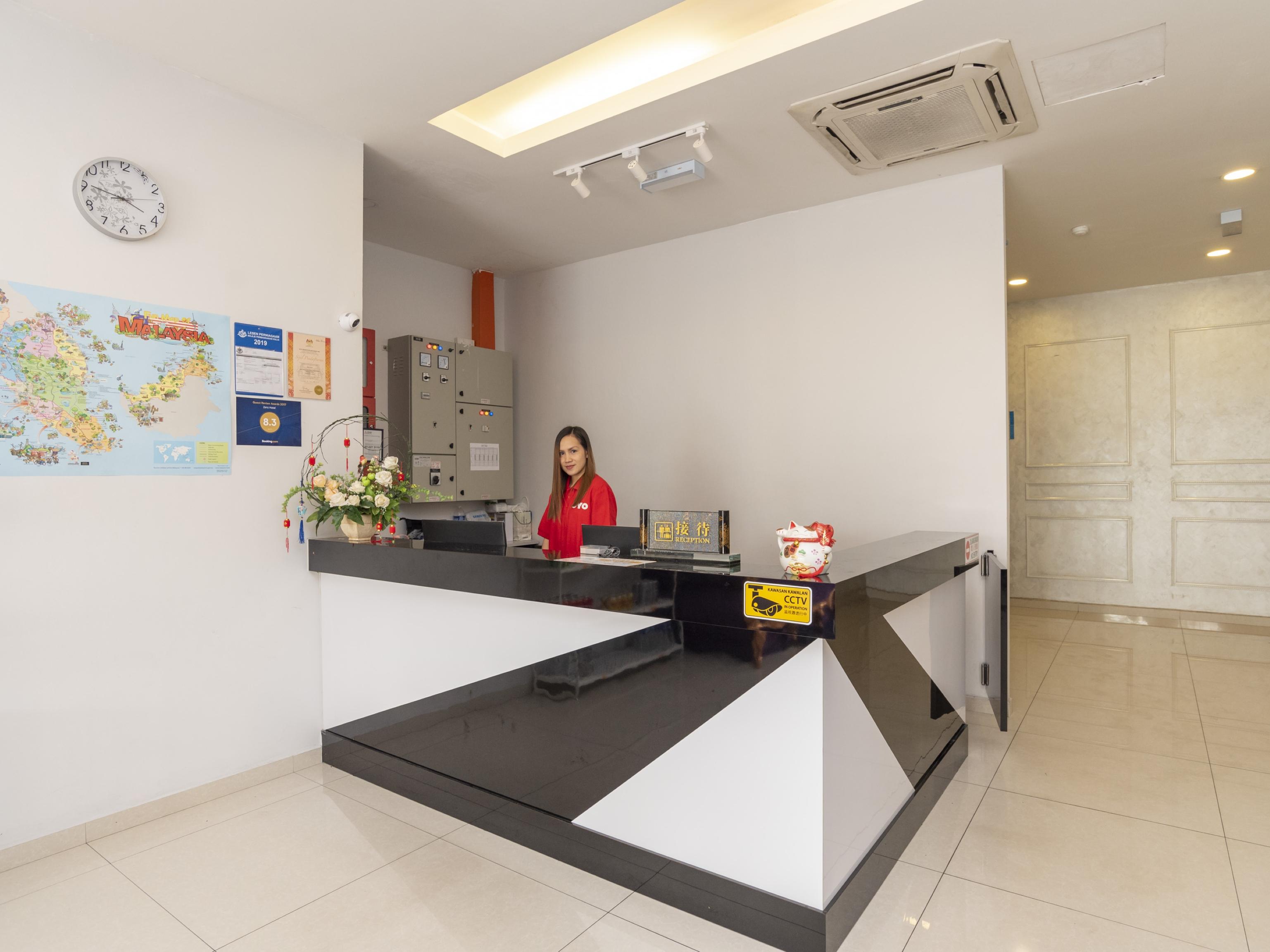 Zenz Hotel Kulai Buitenkant foto