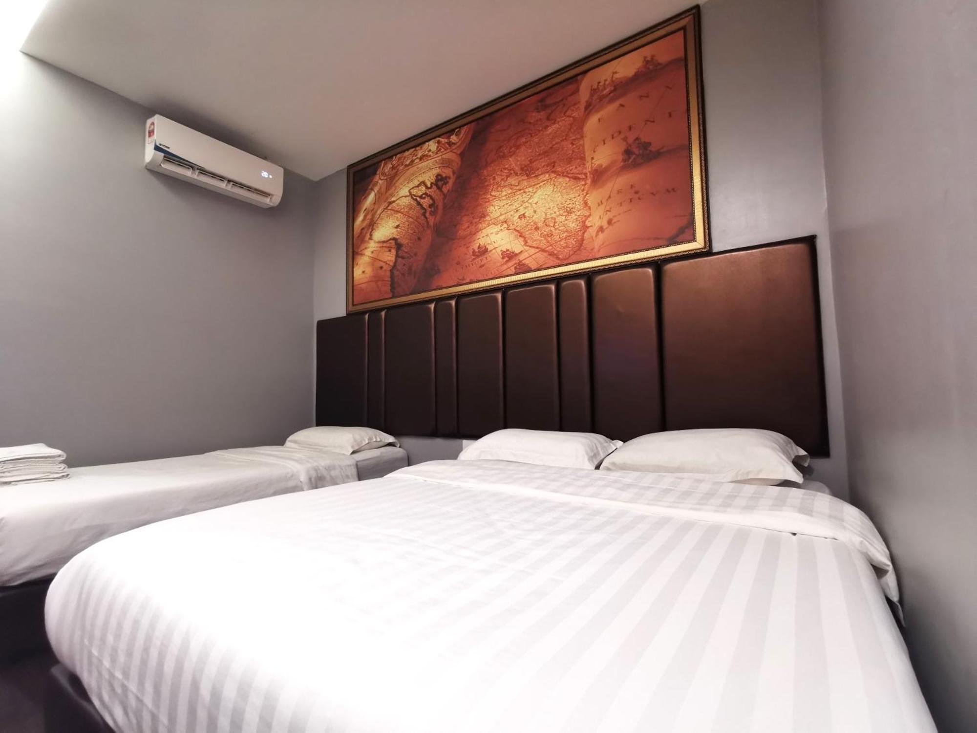 Zenz Hotel Kulai Buitenkant foto