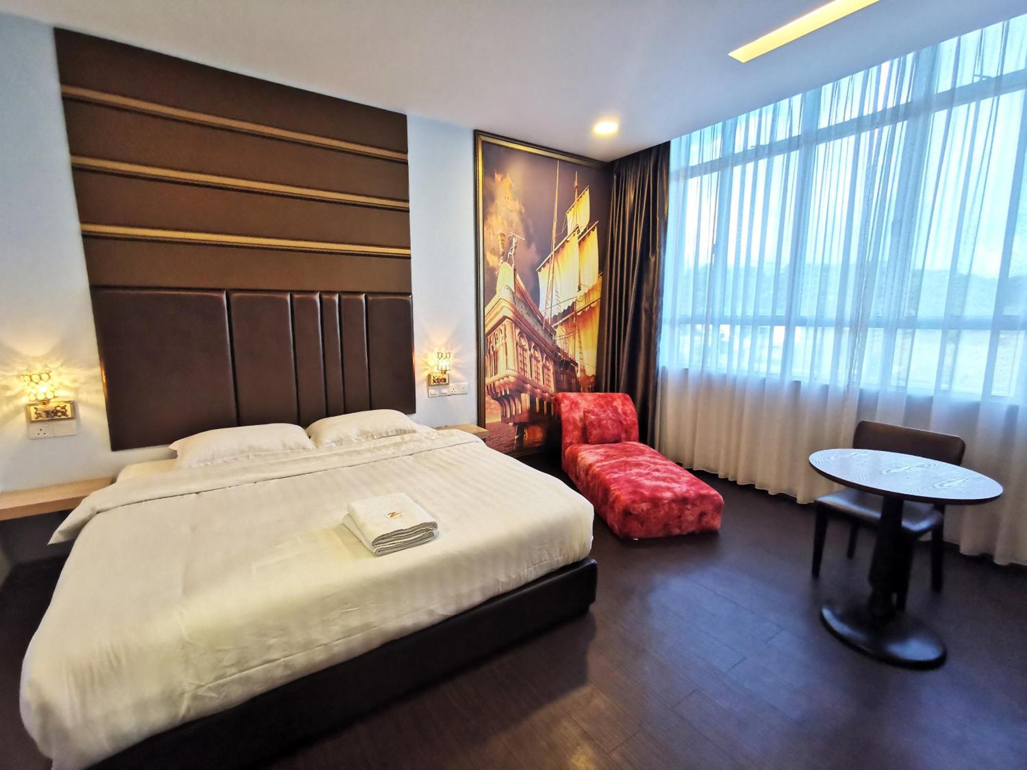 Zenz Hotel Kulai Buitenkant foto